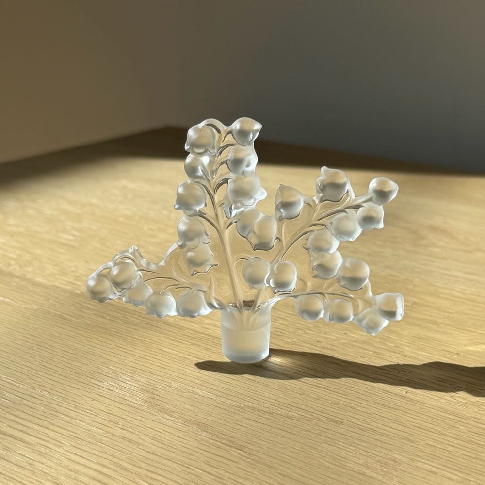 Lalique Clairefontaine Lily of the Valley Perfume topper